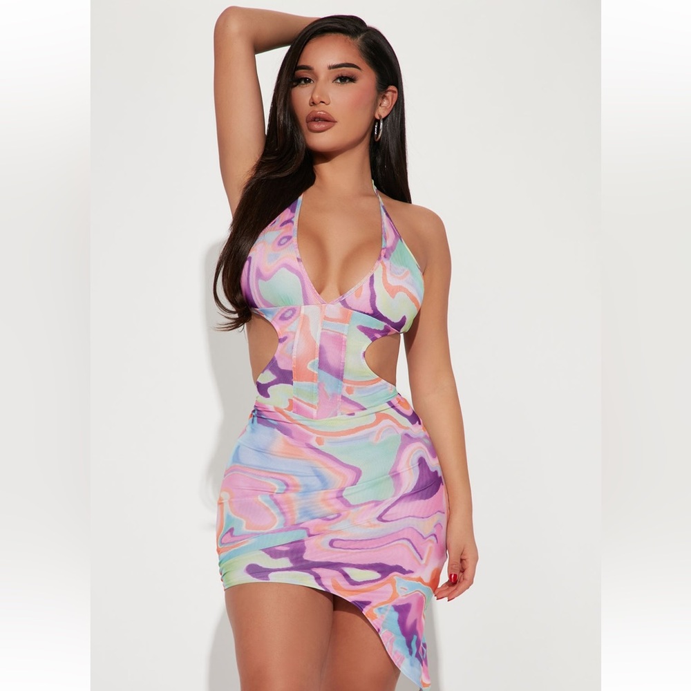 CUT OUT DRESS 🌺